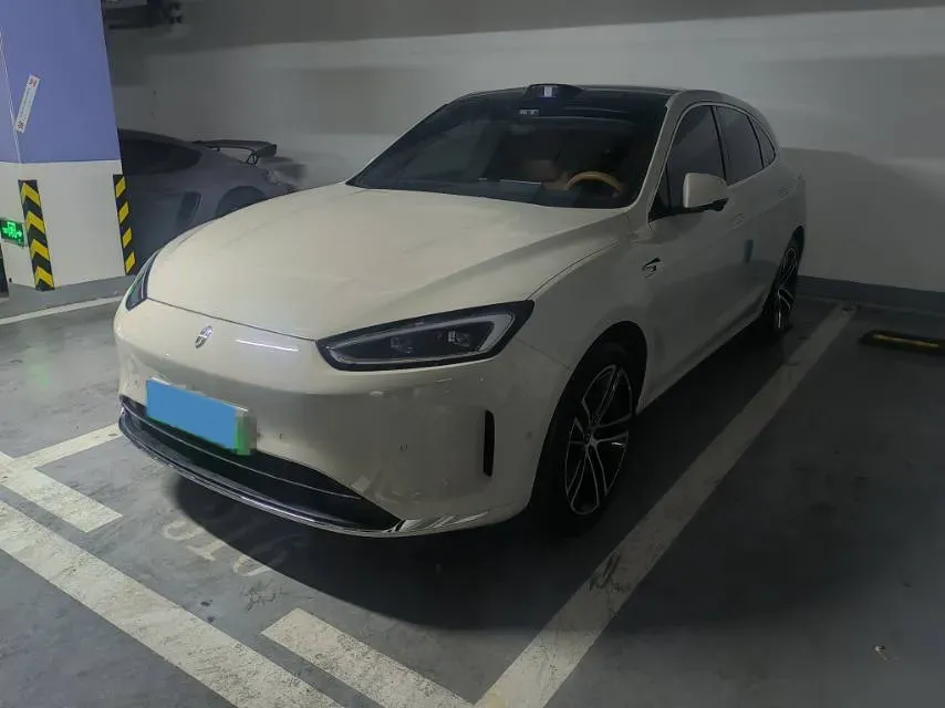 2025 AITO AITO M5 1.5T 152HP L4 REEV 42KWH,autocango,china used car exporter,china ev exporter,chinese used car exporter,chinese used ev exporter