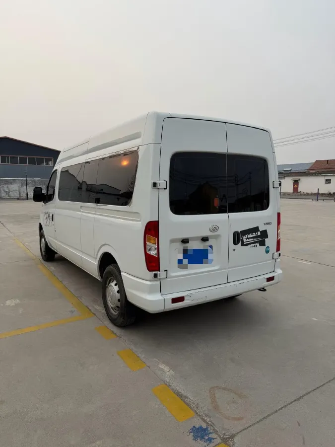 2021 MAXUS XinTu V80 2.0T 139HP L4 6MT,autocango,china used car exporter,china ev exporter,chinese used car exporter,chinese used ev exporter
