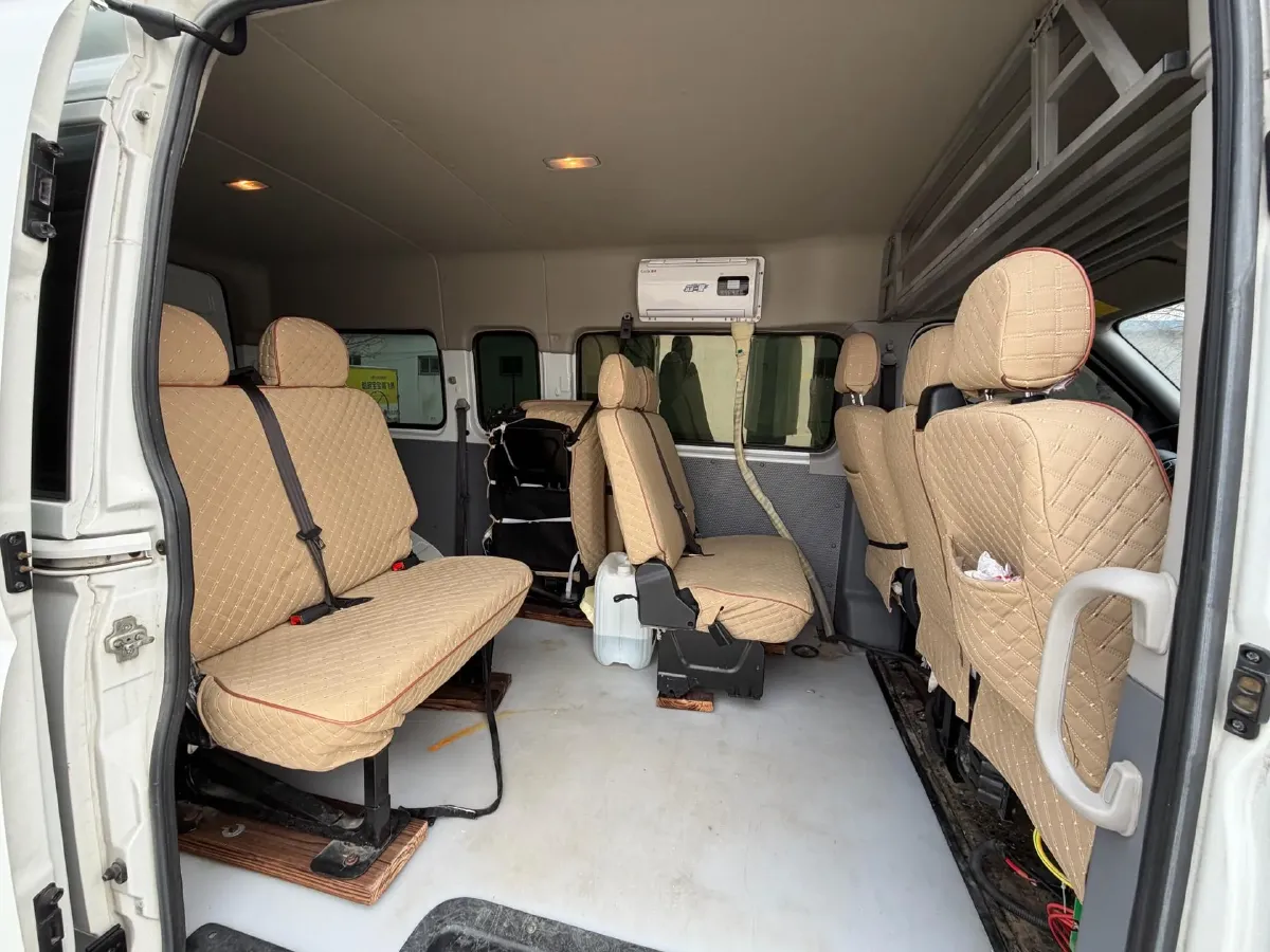 2021 MAXUS XinTu V80 2.0T 139HP L4 6MT,autocango,china used car exporter,china ev exporter,chinese used car exporter,chinese used ev exporter