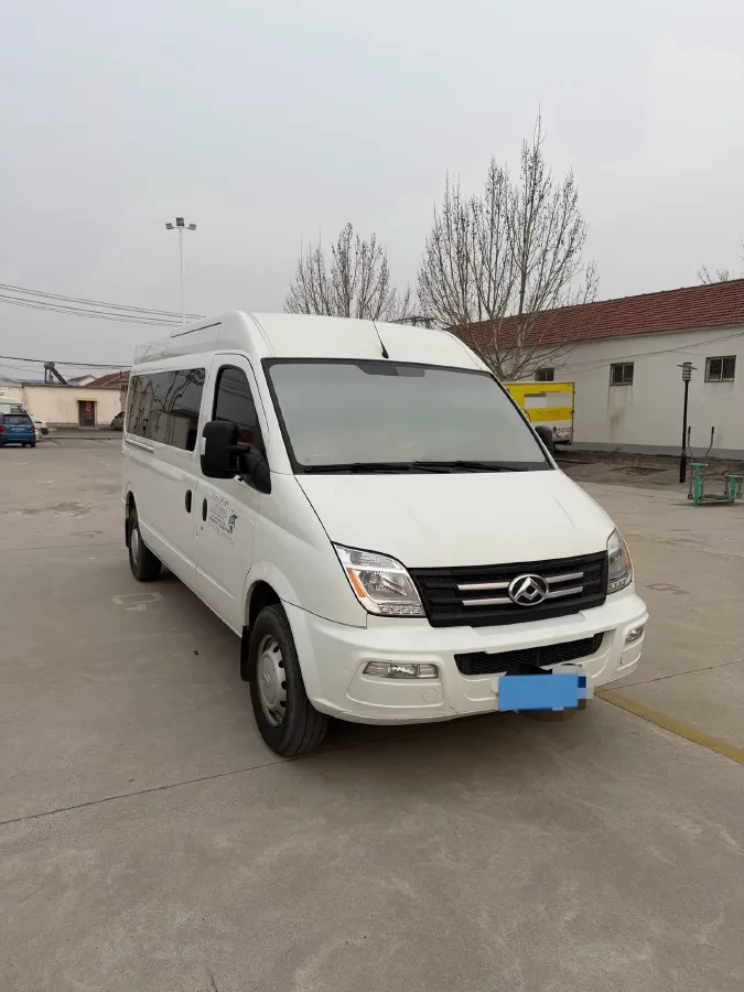 2021 MAXUS XinTu V80 2.0T 139HP L4 6MT,autocango,china used car exporter,china ev exporter,chinese used car exporter,chinese used ev exporter