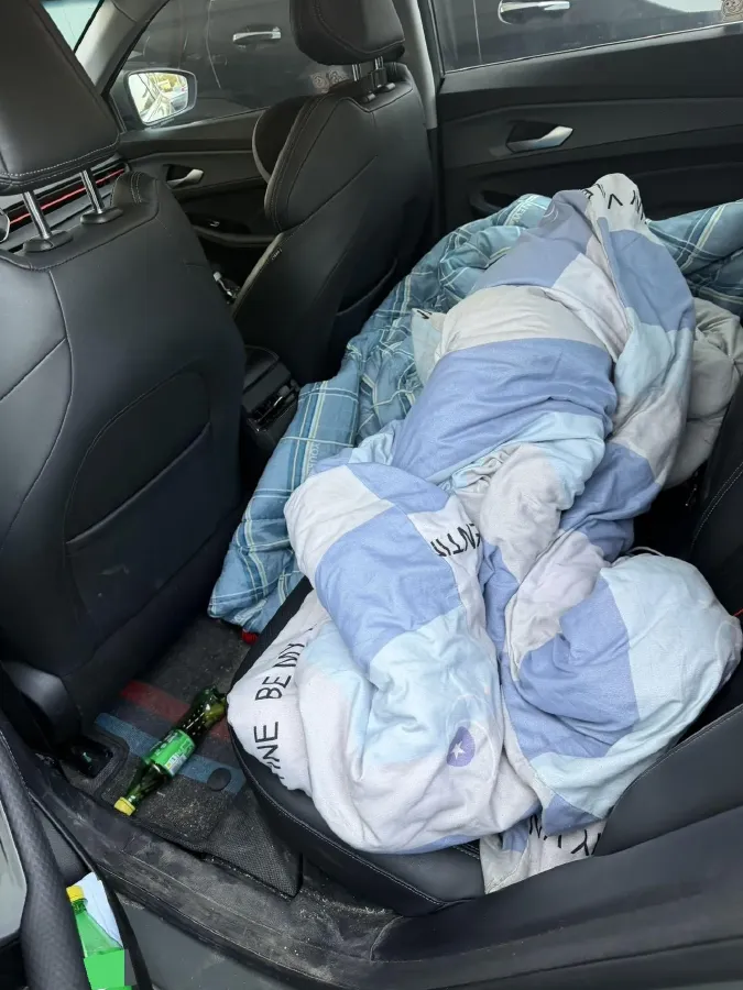 2022 Geely Binray 1.5T 181HP L4 7DCT,autocango,china used car exporter,china ev exporter,chinese used car exporter,chinese used ev exporter