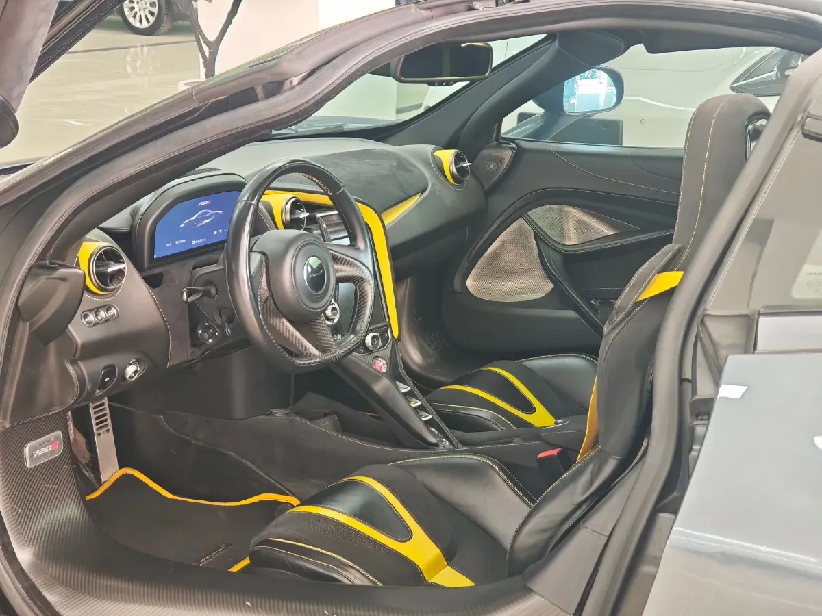 2017 McLaren 720S 4.0T 720HP V8 7DCT,autocango,china used car exporter,china ev exporter,chinese used car exporter,chinese used ev exporter