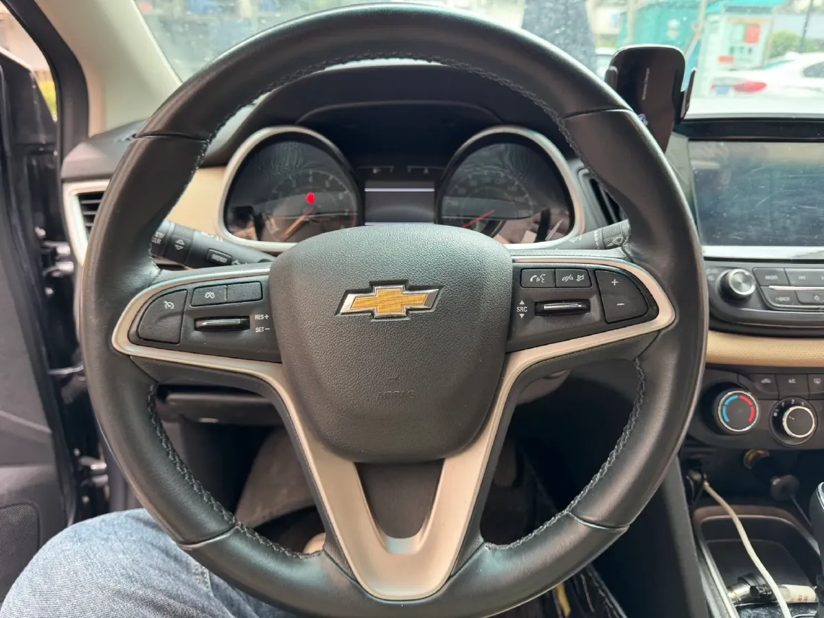 2021 Chevrolet Monza 1.5L 113HP L4 6AT,autocango,china used car exporter,china ev exporter,chinese used car exporter,chinese used ev exporter