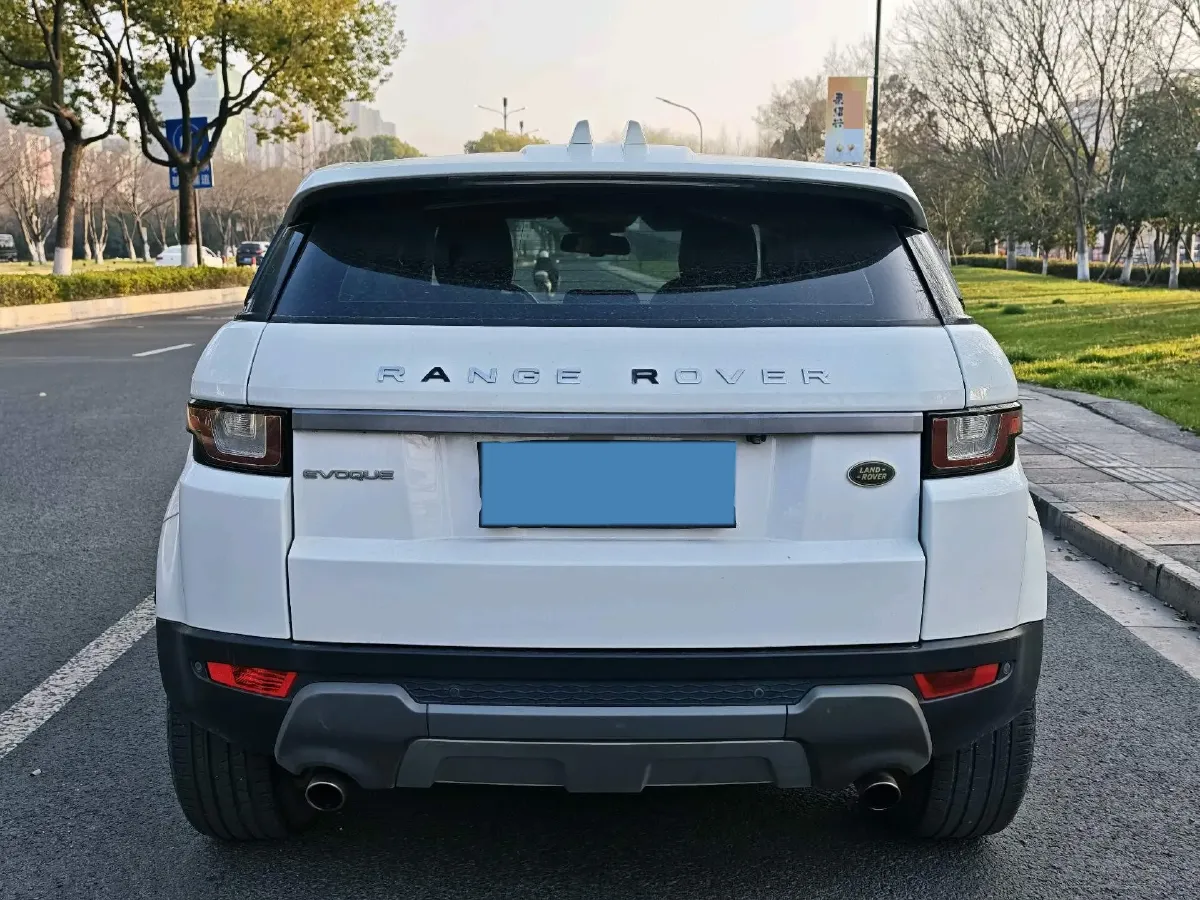 2018 Land Rover Range Rover Evoque 2.0T 241HP L4 9AT,autocango,china used car exporter,china ev exporter,chinese used car exporter,chinese used ev exporter