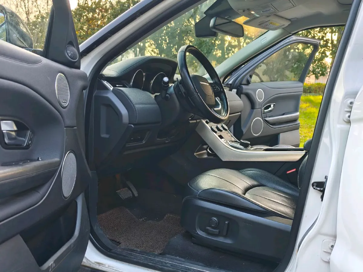 2018 Land Rover Range Rover Evoque 2.0T 241HP L4 9AT,autocango,china used car exporter,china ev exporter,chinese used car exporter,chinese used ev exporter