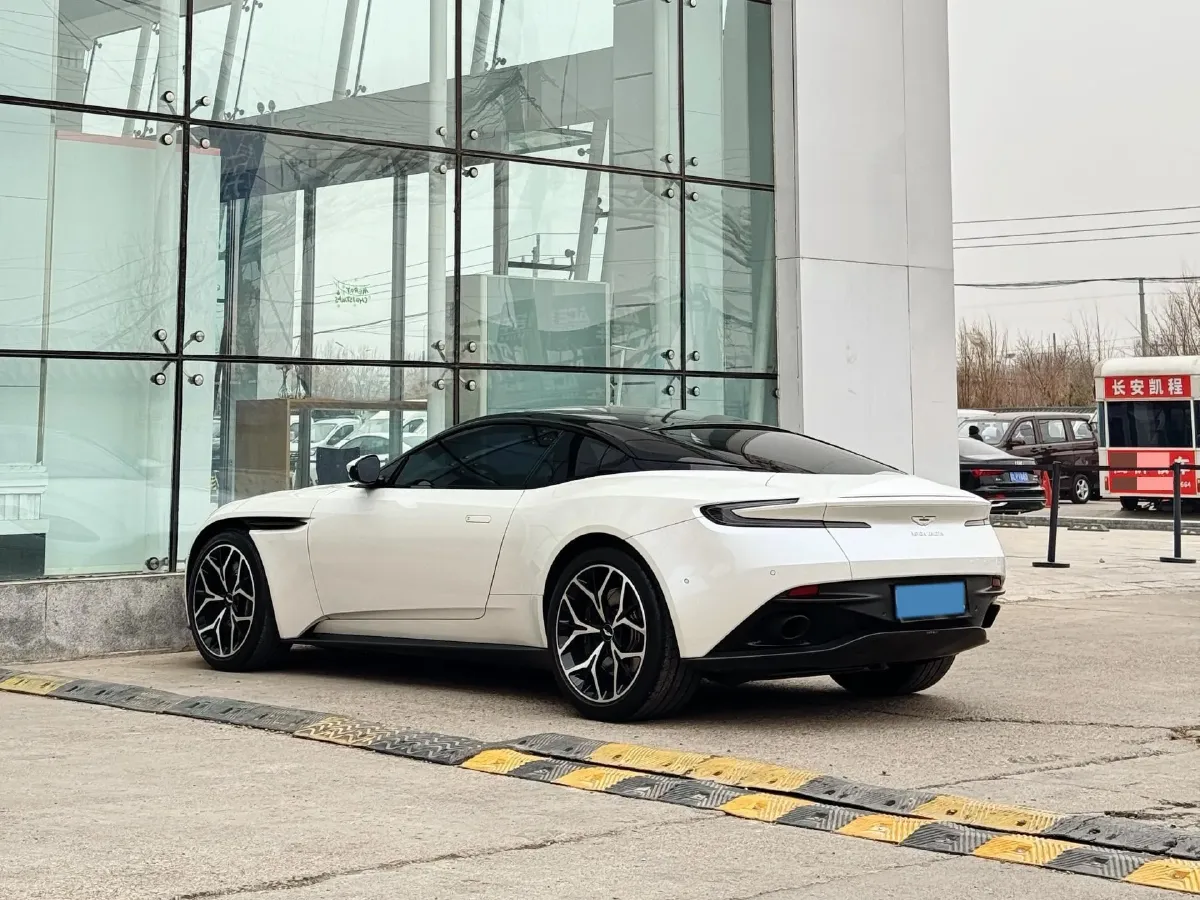 2019 Aston Martin DB11 4.0T 510HP V8 8AT,autocango,china used car exporter,china ev exporter,chinese used car exporter,chinese used ev exporter