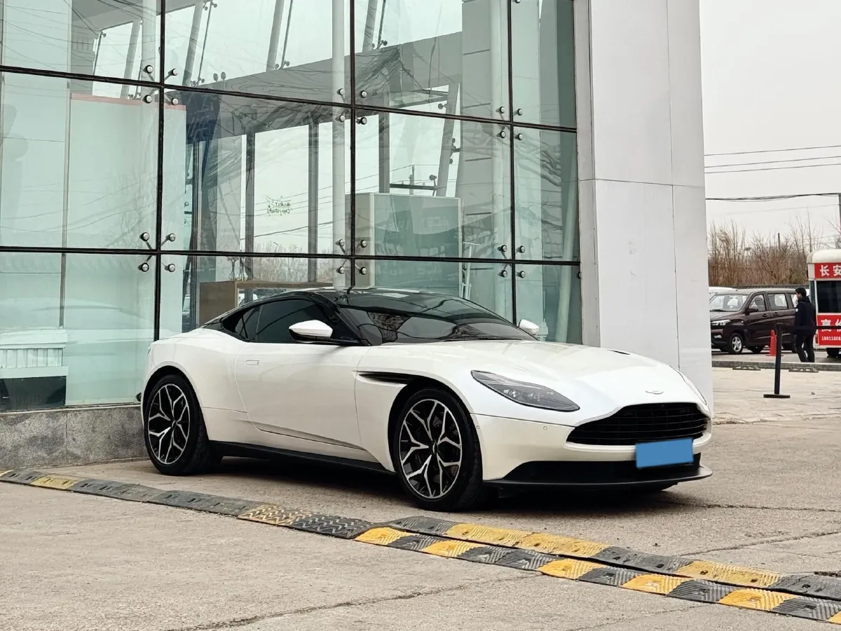 2019 Aston Martin DB11 4.0T 510HP V8 8AT,autocango,china used car exporter,china ev exporter,chinese used car exporter,chinese used ev exporter