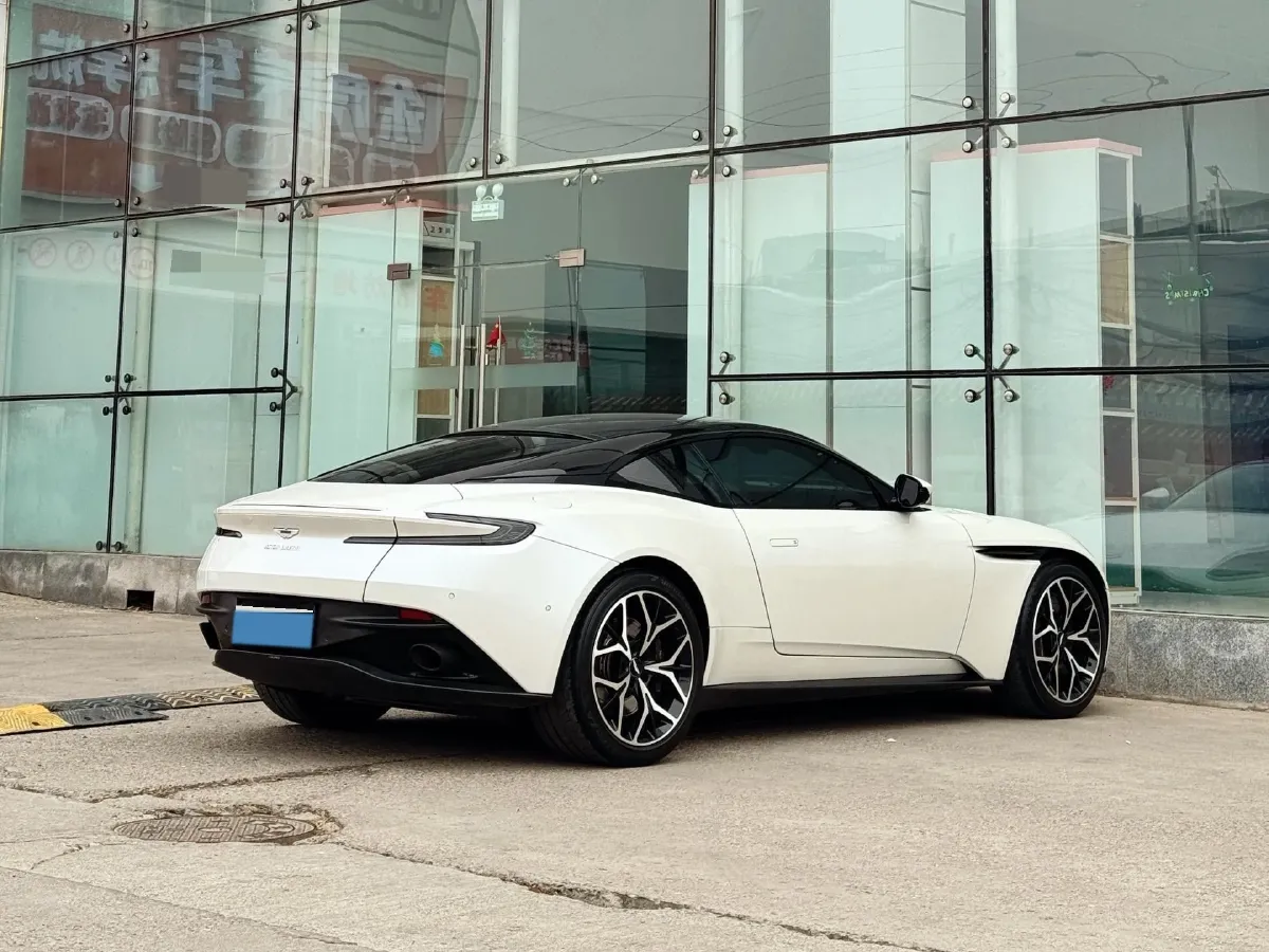 2019 Aston Martin DB11 4.0T 510HP V8 8AT,autocango,china used car exporter,china ev exporter,chinese used car exporter,chinese used ev exporter