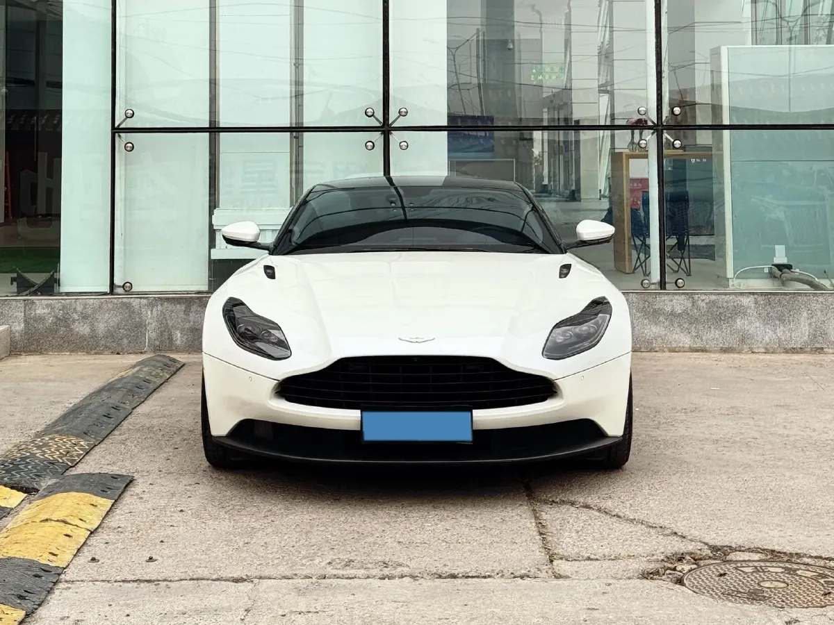 2019 Aston Martin DB11 4.0T 510HP V8 8AT,autocango,china used car exporter,china ev exporter,chinese used car exporter,chinese used ev exporter