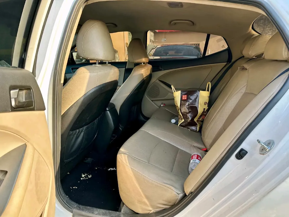 2015 Kia K5 2.0L 162HP L4 6AT,autocango,china used car exporter,china ev exporter,chinese used car exporter,chinese used ev exporter