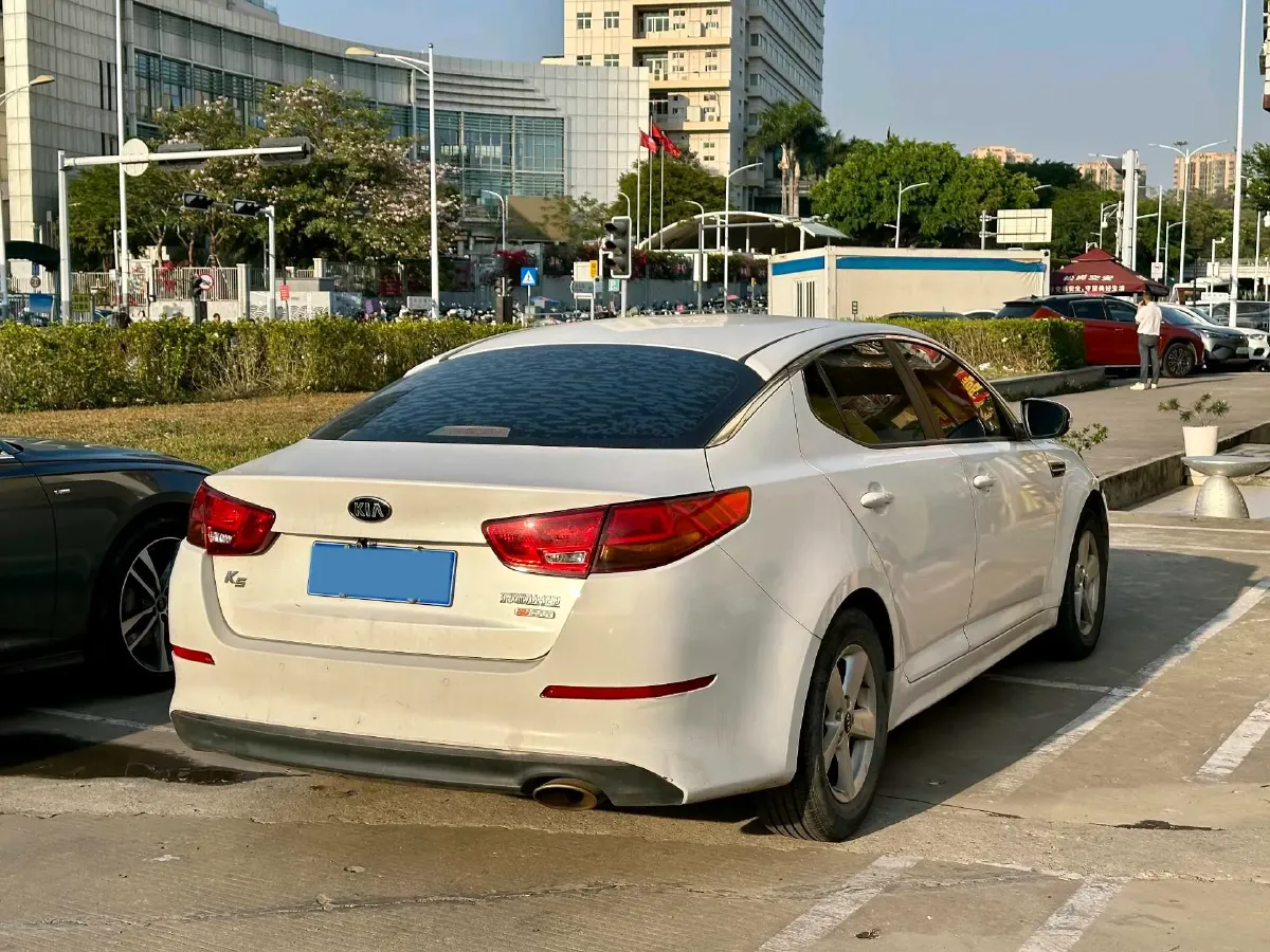2015 Kia K5 2.0L 162HP L4 6AT,autocango,china used car exporter,china ev exporter,chinese used car exporter,chinese used ev exporter