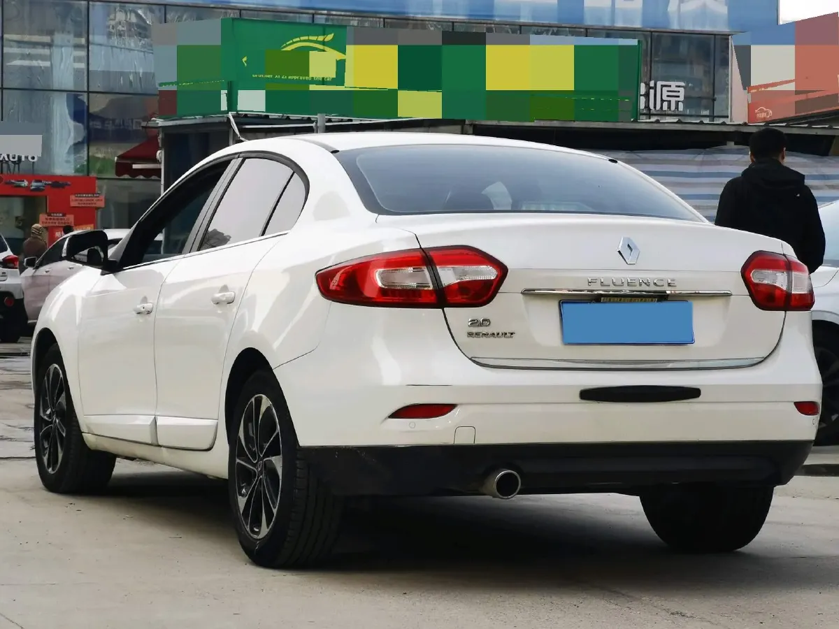 2015 Renault Fluence 2.0L 137HP L4 CVT,autocango,china used car exporter,china ev exporter,chinese used car exporter,chinese used ev exporter
