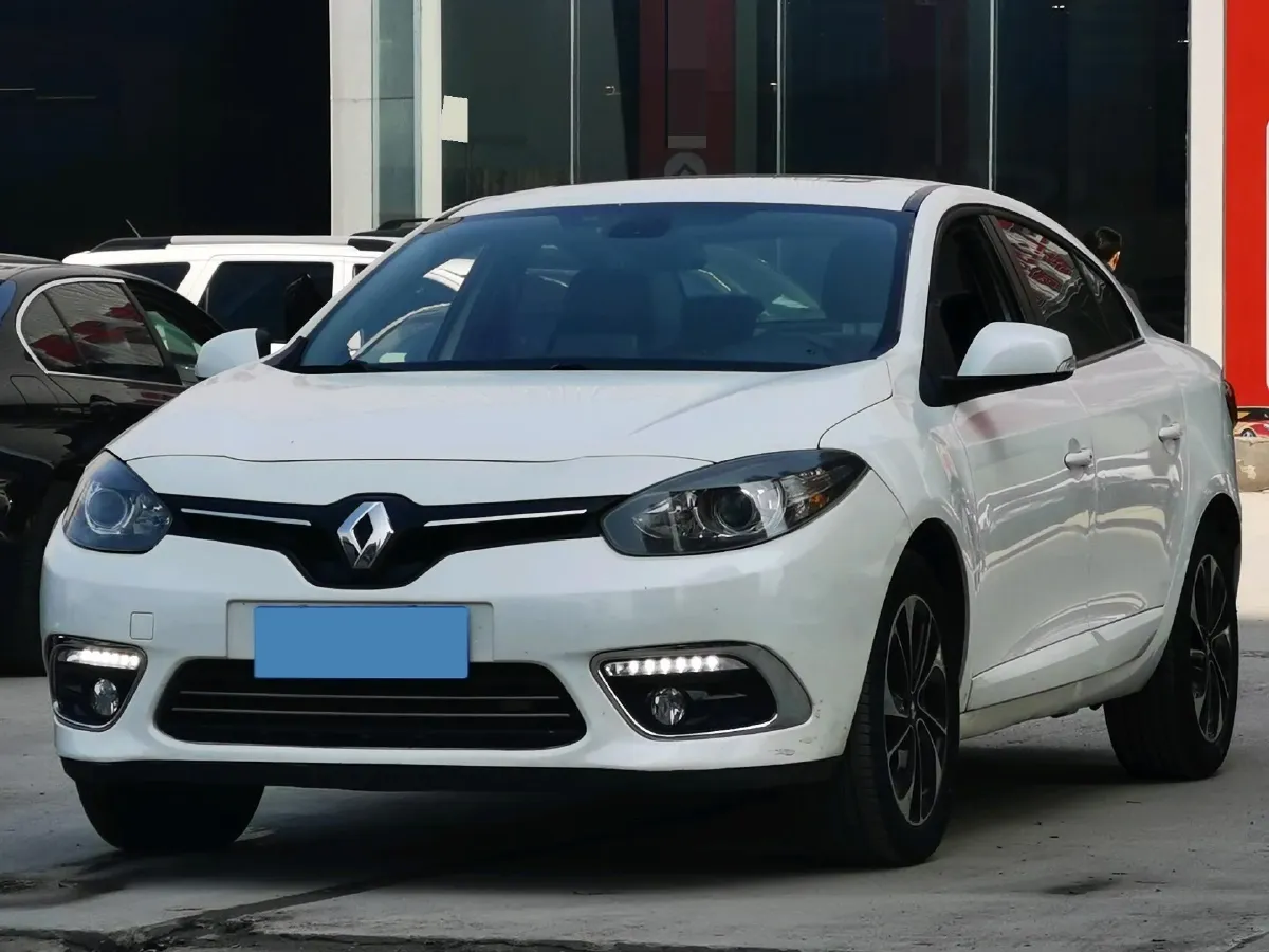 2015 Renault Fluence 2.0L 137HP L4 CVT,autocango,china used car exporter,china ev exporter,chinese used car exporter,chinese used ev exporter