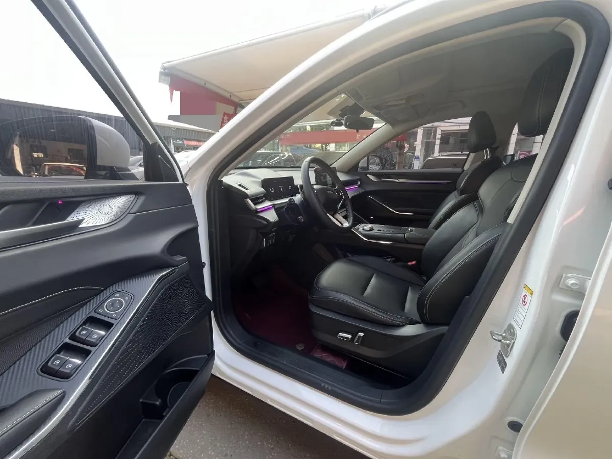 2021 Haval H6 1.5T 169HP L4 7DCT,autocango,china used car exporter,china ev exporter,chinese used car exporter,chinese used ev exporter