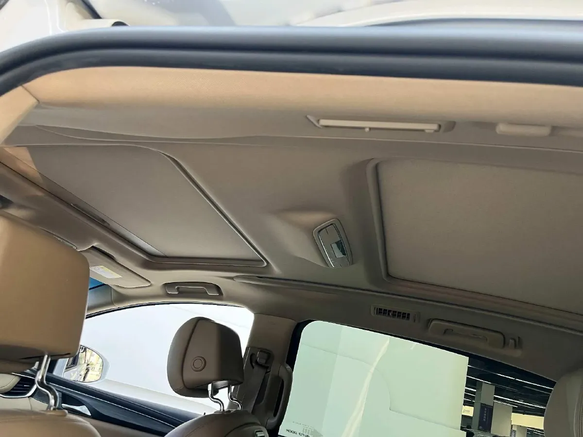 2020 Buick GL8 2.0T 237HP L4 9AT,autocango,china used car exporter,china ev exporter,chinese used car exporter,chinese used ev exporter