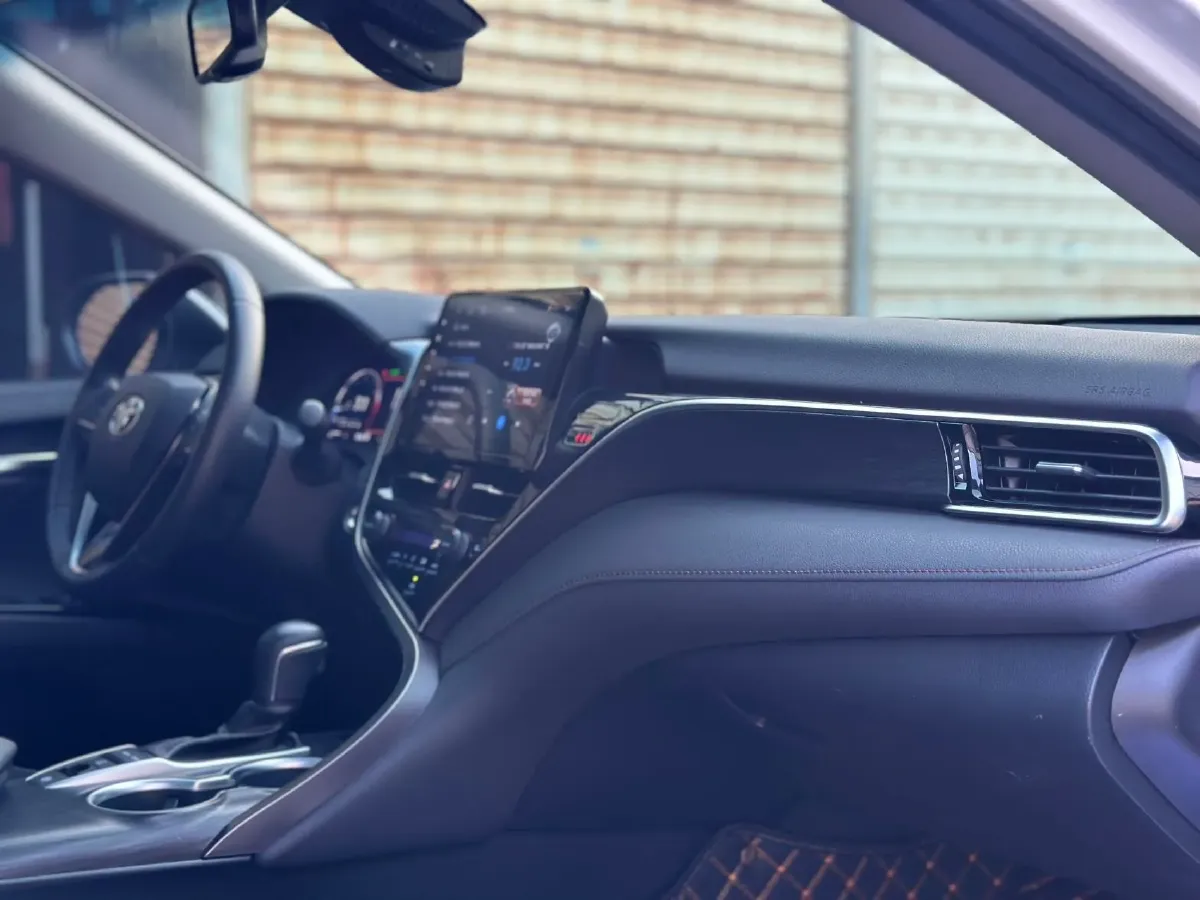 2021 Toyota Camry 2.5L 209HP L4 8AT,autocango,china used car exporter,china ev exporter,chinese used car exporter,chinese used ev exporter