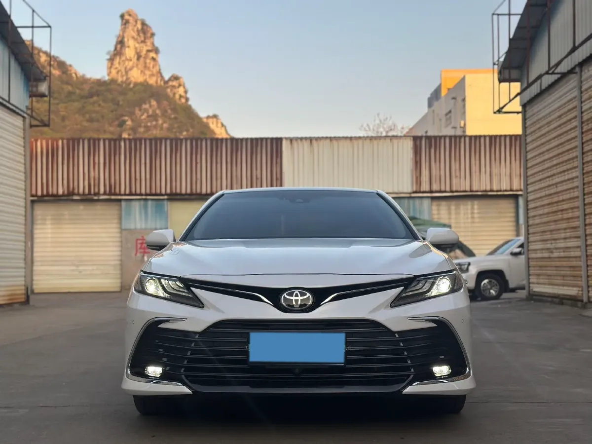 2021 Toyota Camry 2.5L 209HP L4 8AT,autocango,china used car exporter,china ev exporter,chinese used car exporter,chinese used ev exporter