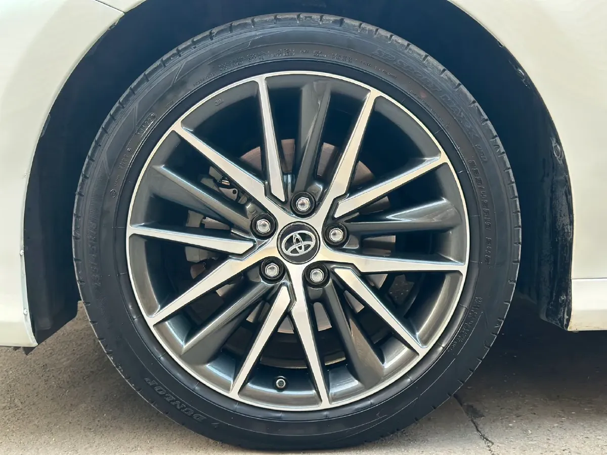 2021 Toyota Camry 2.5L 209HP L4 8AT,autocango,china used car exporter,china ev exporter,chinese used car exporter,chinese used ev exporter