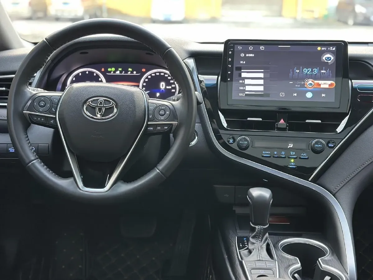 2021 Toyota Camry 2.5L 209HP L4 8AT,autocango,china used car exporter,china ev exporter,chinese used car exporter,chinese used ev exporter