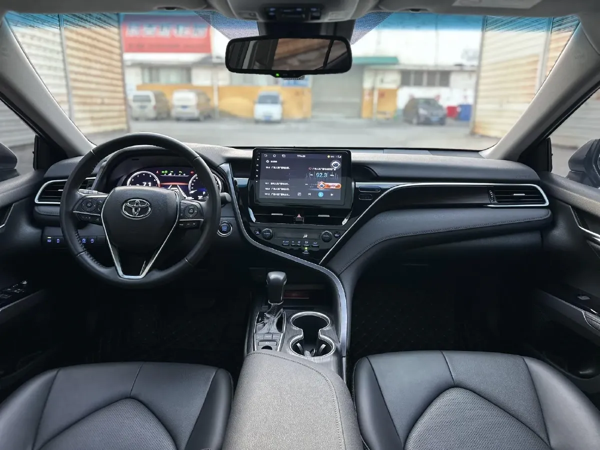 2021 Toyota Camry 2.5L 209HP L4 8AT,autocango,china used car exporter,china ev exporter,chinese used car exporter,chinese used ev exporter
