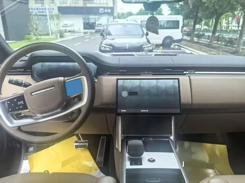 2024 Land Rover Range Rover 3.0T 400HP L6 8AT,autocango,china used car exporter,china ev exporter,chinese used car exporter,chinese used ev exporter