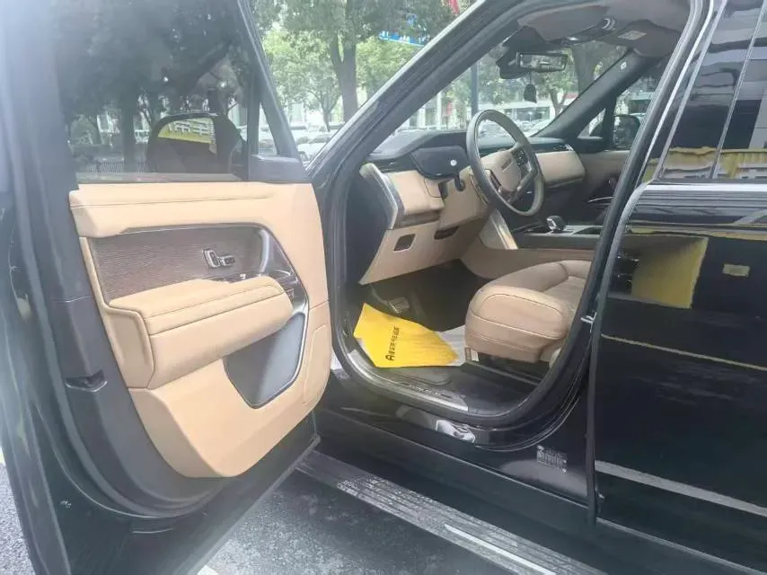 2024 Land Rover Range Rover 3.0T 400HP L6 8AT,autocango,china used car exporter,china ev exporter,chinese used car exporter,chinese used ev exporter