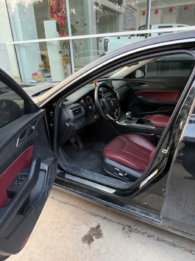 2020 HongQi H5 1.8T 197HP L4 6AT,autocango,china used car exporter,china ev exporter,chinese used car exporter,chinese used ev exporter