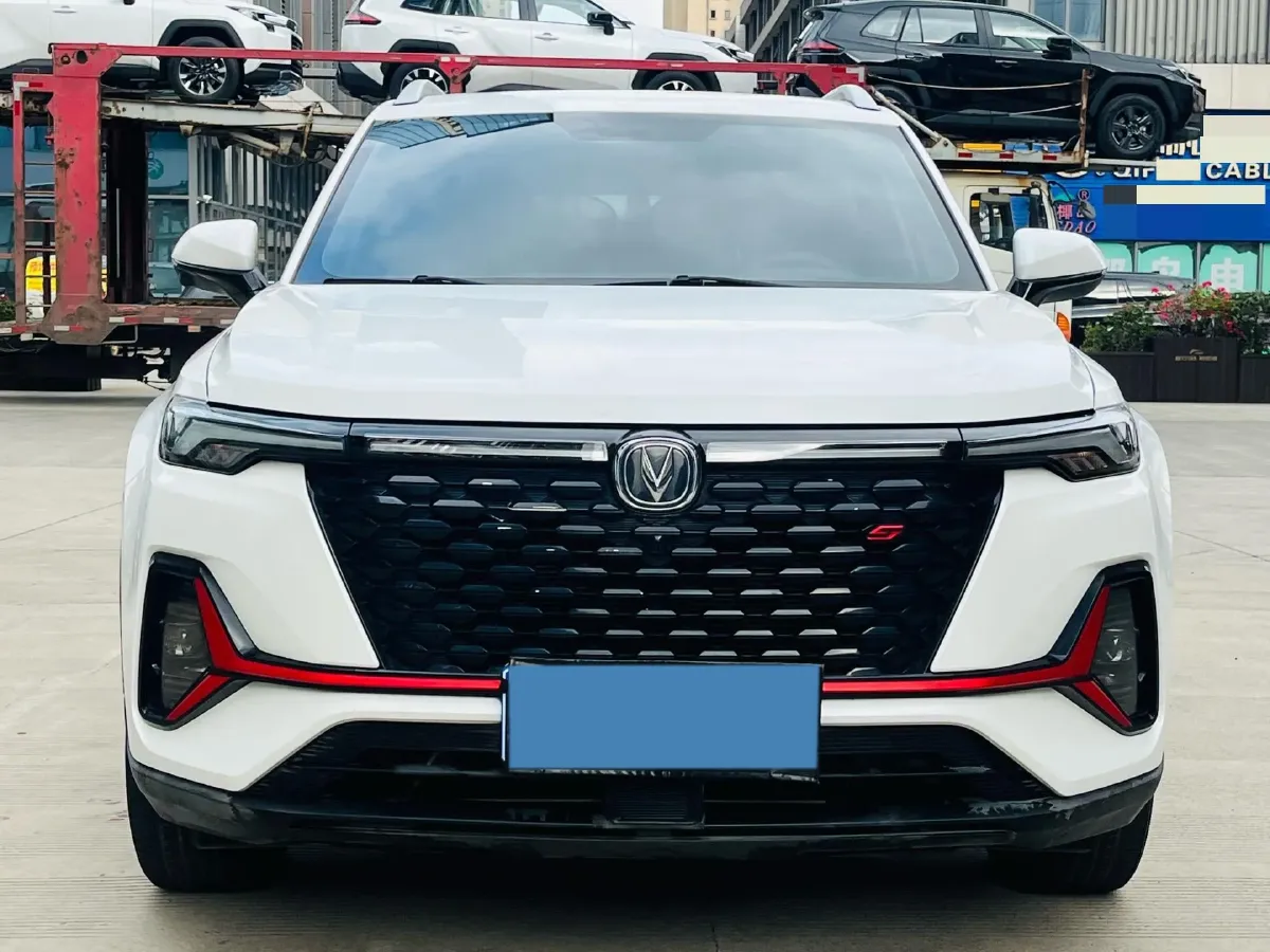 2021 ChangAn CS35 Plus 1.6L 128HP L4 5MT,autocango,china used car exporter,china ev exporter,chinese used car exporter,chinese used ev exporter