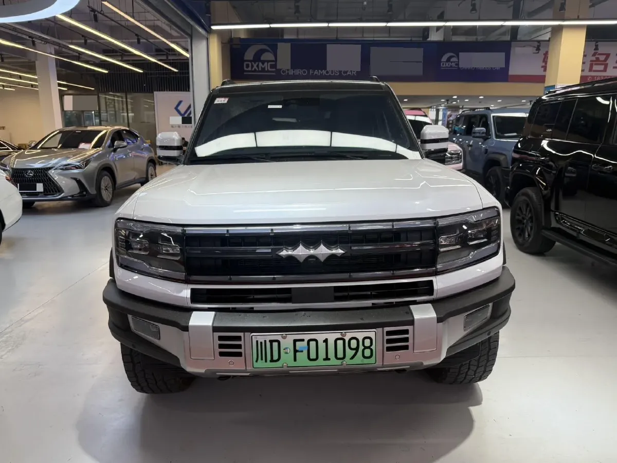 2023 Toyota Crown Kluger 2.5L 189HP L4 E-CVT Hybrid,autocango,china used car exporter,china ev exporter,chinese used car exporter,chinese used ev exporter