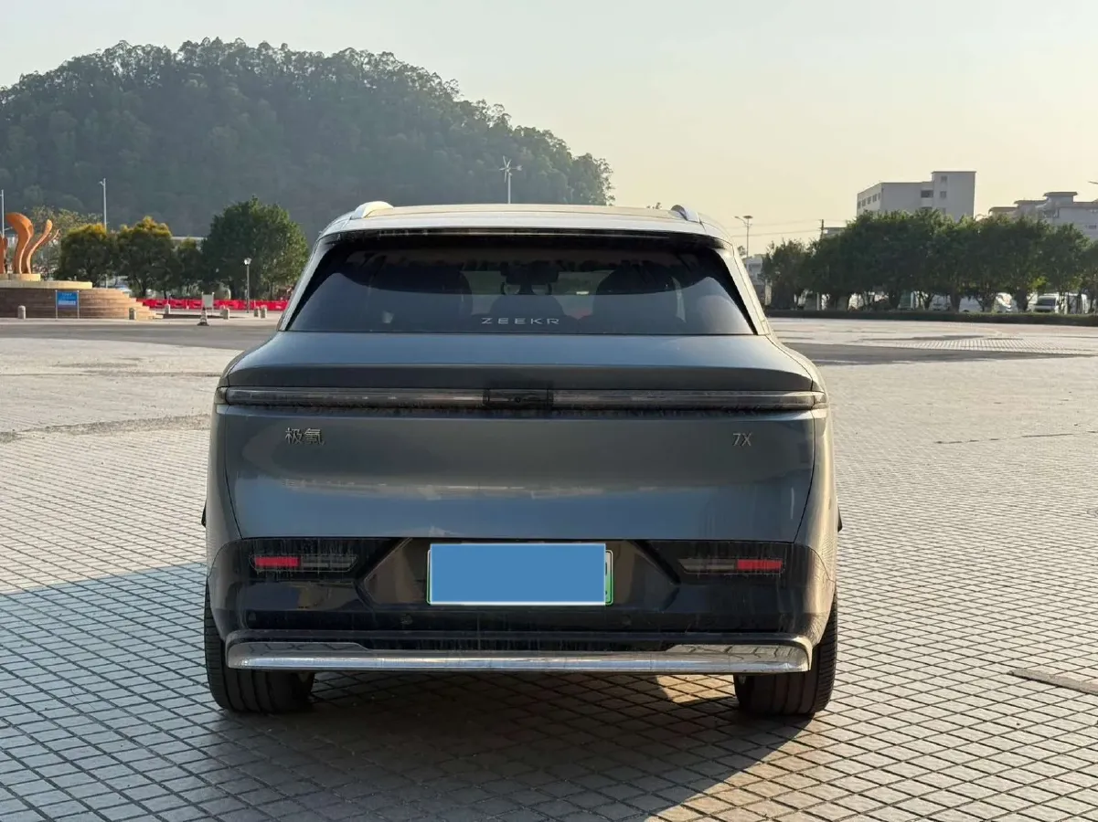 2025 Zeekr 7X BEV 75KWH,autocango,china used car exporter,china ev exporter,chinese used car exporter,chinese used ev exporter