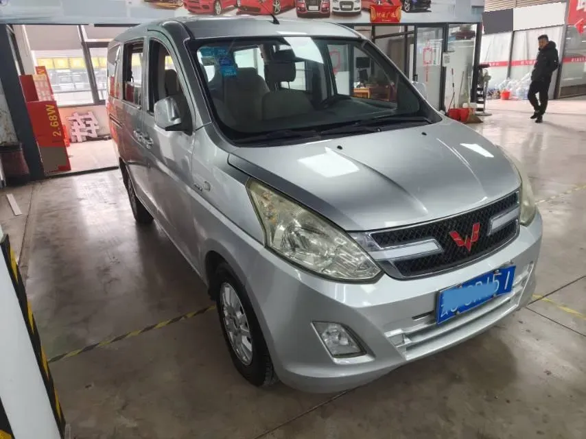 2016 WuLing RongGuang V 1.5L 112HP L4 5MT,autocango,china used car exporter,china ev exporter,chinese used car exporter,chinese used ev exporter