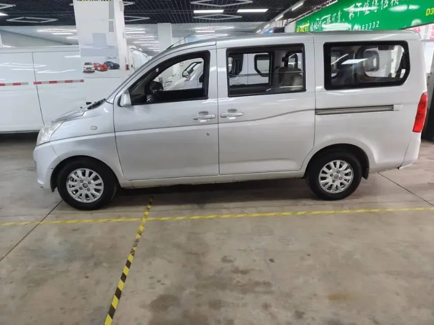2016 WuLing RongGuang V 1.5L 112HP L4 5MT,autocango,china used car exporter,china ev exporter,chinese used car exporter,chinese used ev exporter
