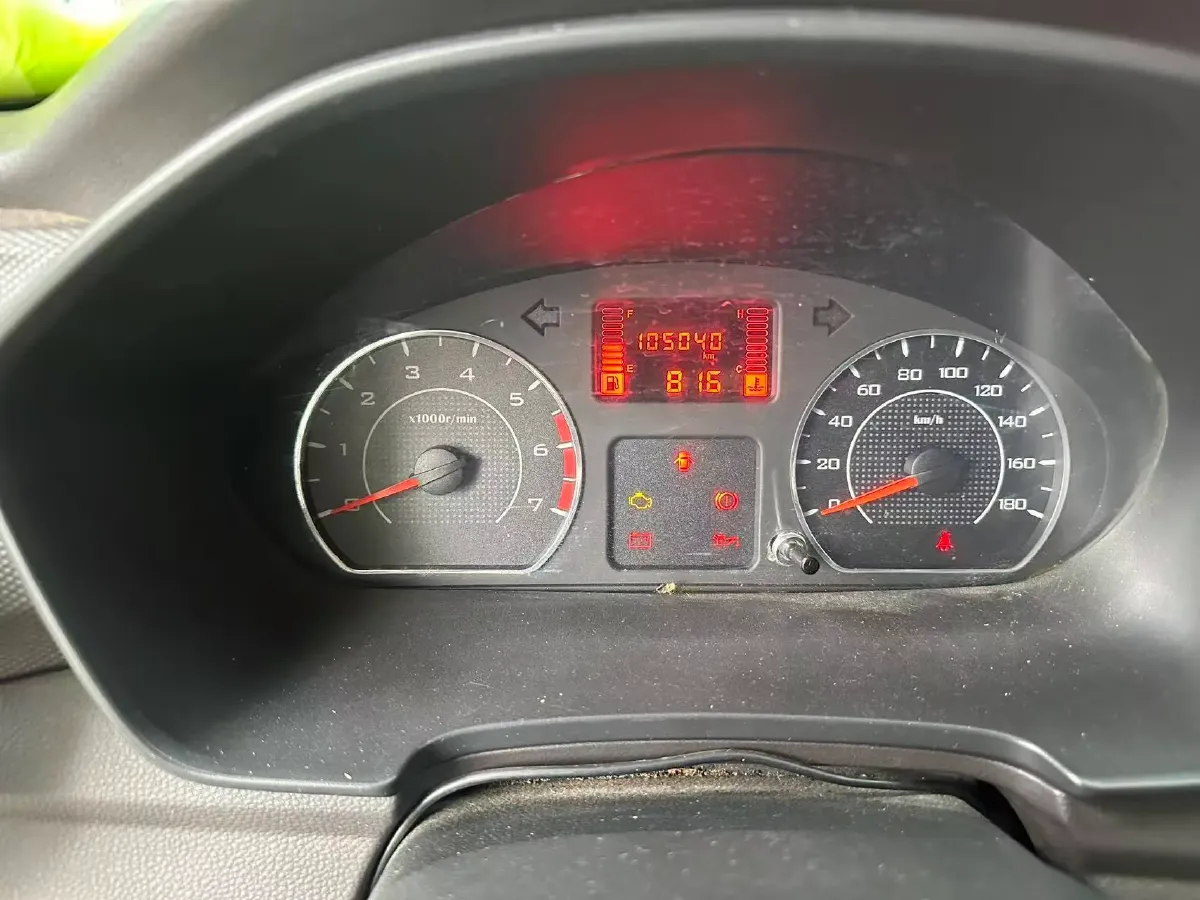 2022 WuLing HongGuang V 1.2L 76HP L4 5MT,autocango,china used car exporter,china ev exporter,chinese used car exporter,chinese used ev exporter