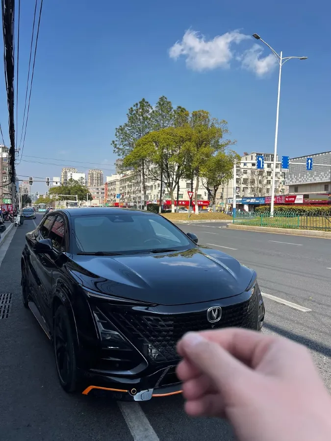 2021 ChangAn UNI-T 1.5T 180HP L4 7DCT,autocango,china used car exporter,china ev exporter,chinese used car exporter,chinese used ev exporter