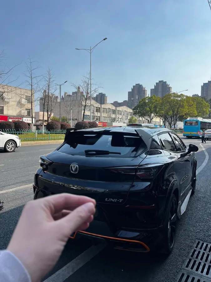 2021 ChangAn UNI-T 1.5T 180HP L4 7DCT,autocango,china used car exporter,china ev exporter,chinese used car exporter,chinese used ev exporter