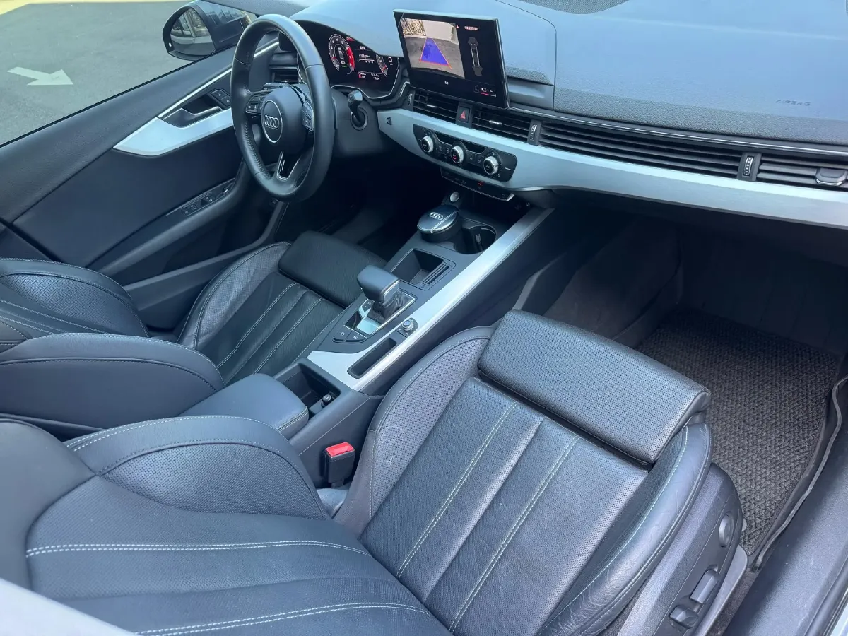 2020 Audi A4L 2.0T 190HP L4 7DCT,autocango,china used car exporter,china ev exporter,chinese used car exporter,chinese used ev exporter