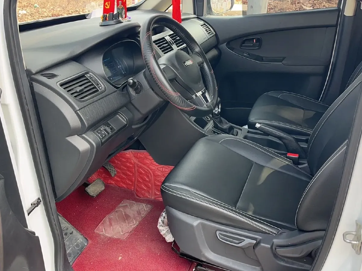 2021 Yema SiPaiKa 1.5L 109HP L4 CVT,autocango,china used car exporter,china ev exporter,chinese used car exporter,chinese used ev exporter