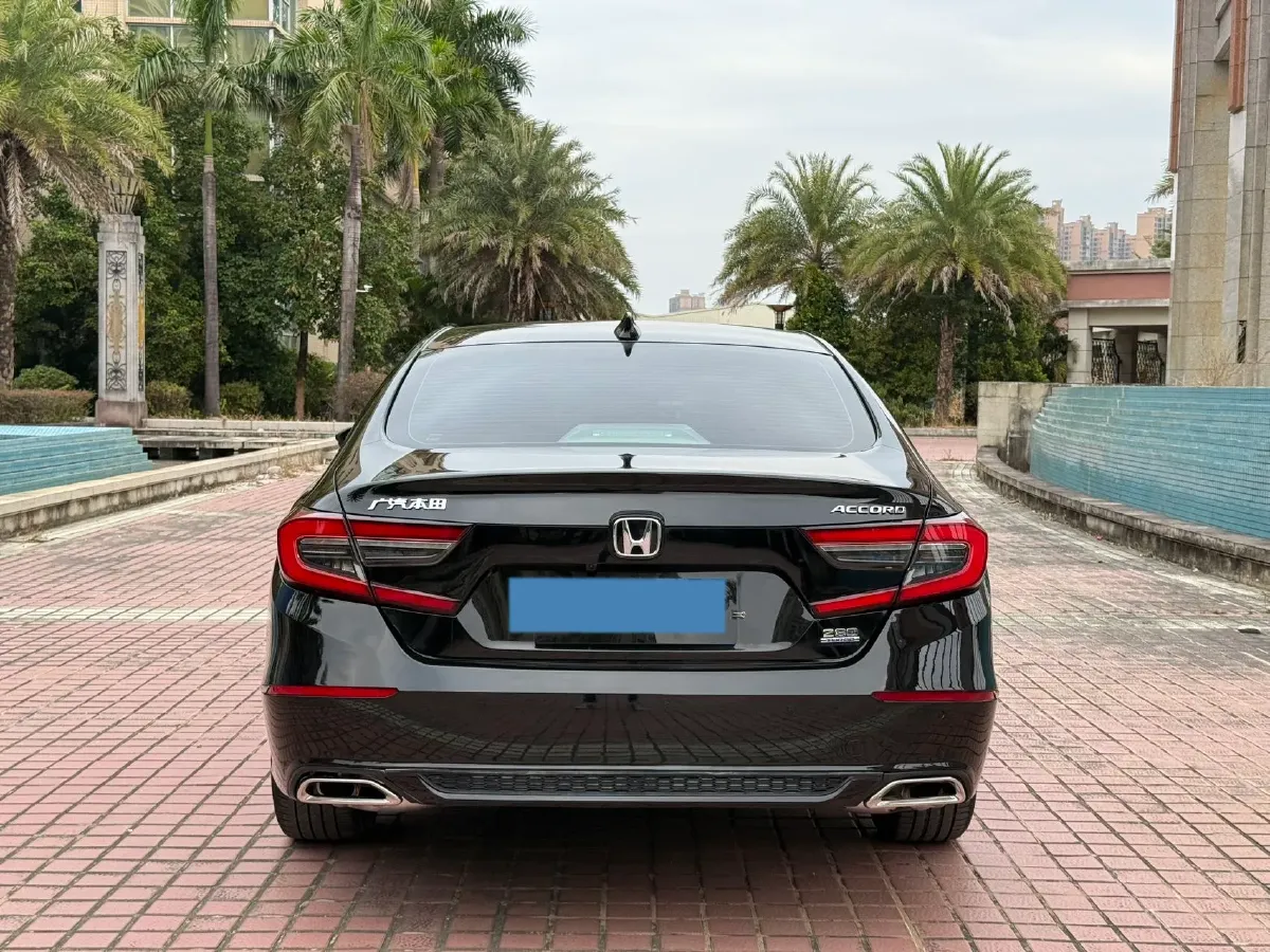 2022 Honda Accord 1.5T 194HP L4 CVT,autocango,china used car exporter,china ev exporter,chinese used car exporter,chinese used ev exporter