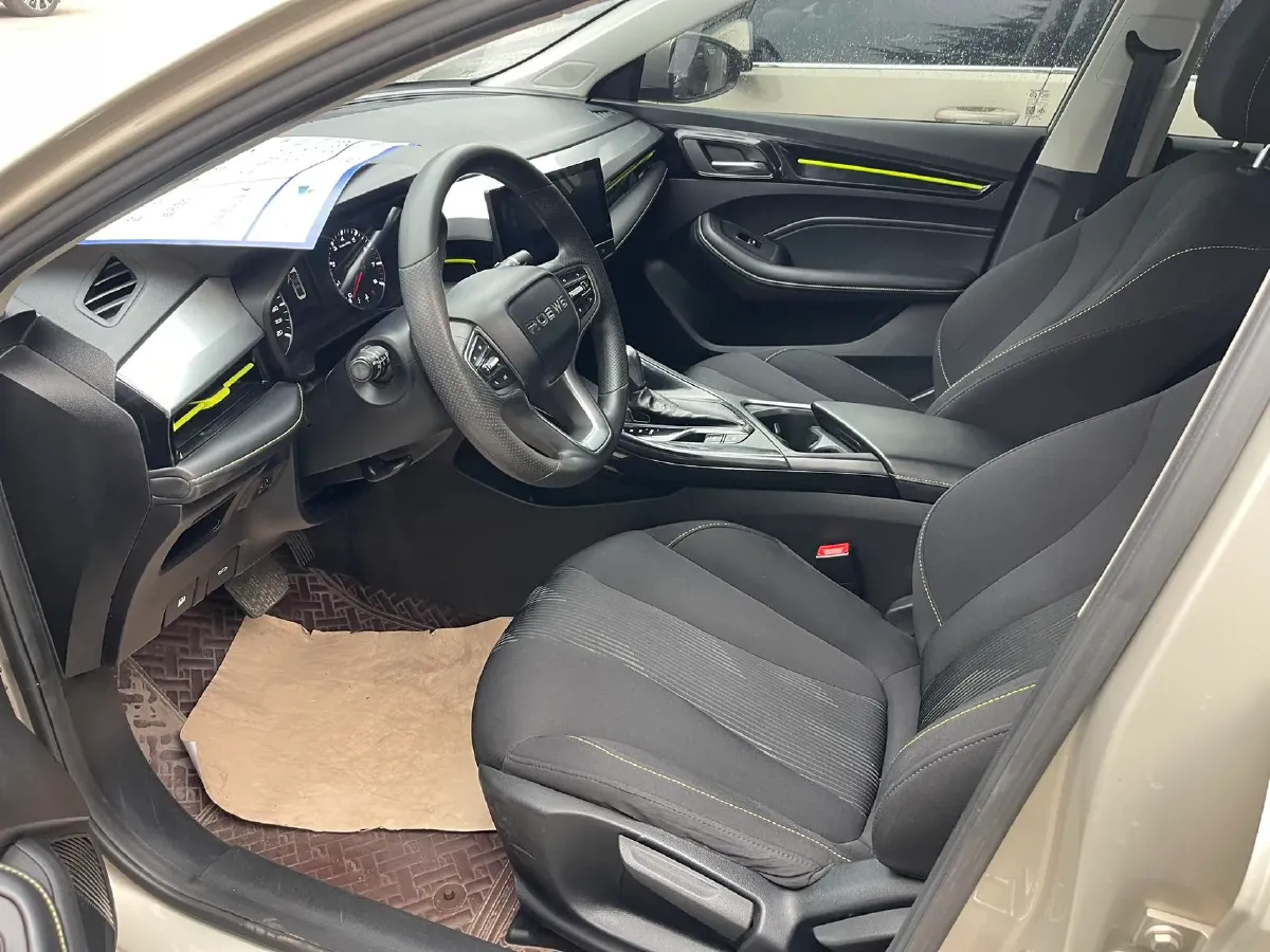 2020 Roewe i5 1.5L 120HP L4 CVT,autocango,china used car exporter,china ev exporter,chinese used car exporter,chinese used ev exporter