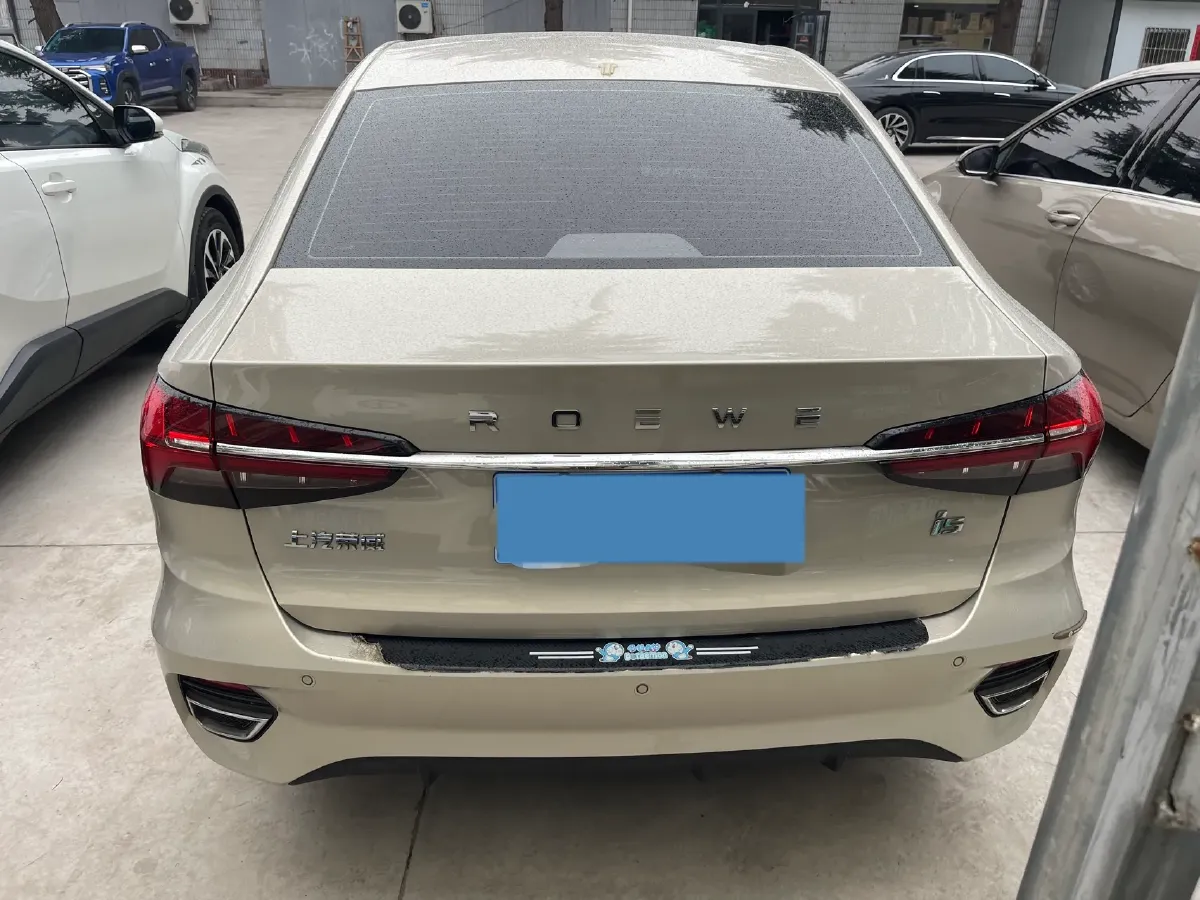 2020 Roewe i5 1.5L 120HP L4 CVT,autocango,china used car exporter,china ev exporter,chinese used car exporter,chinese used ev exporter