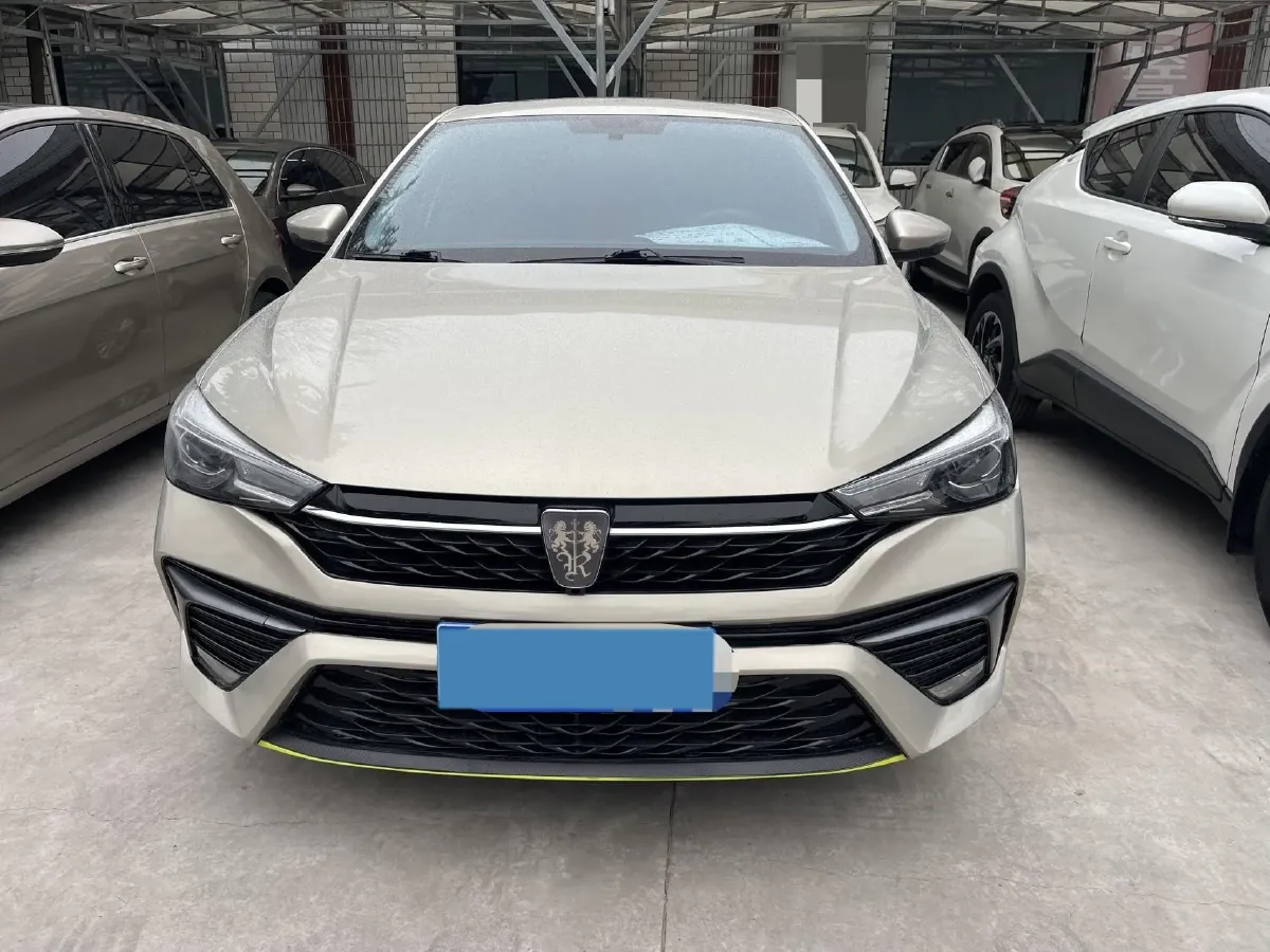 2020 Roewe i5 1.5L 120HP L4 CVT,autocango,china used car exporter,china ev exporter,chinese used car exporter,chinese used ev exporter