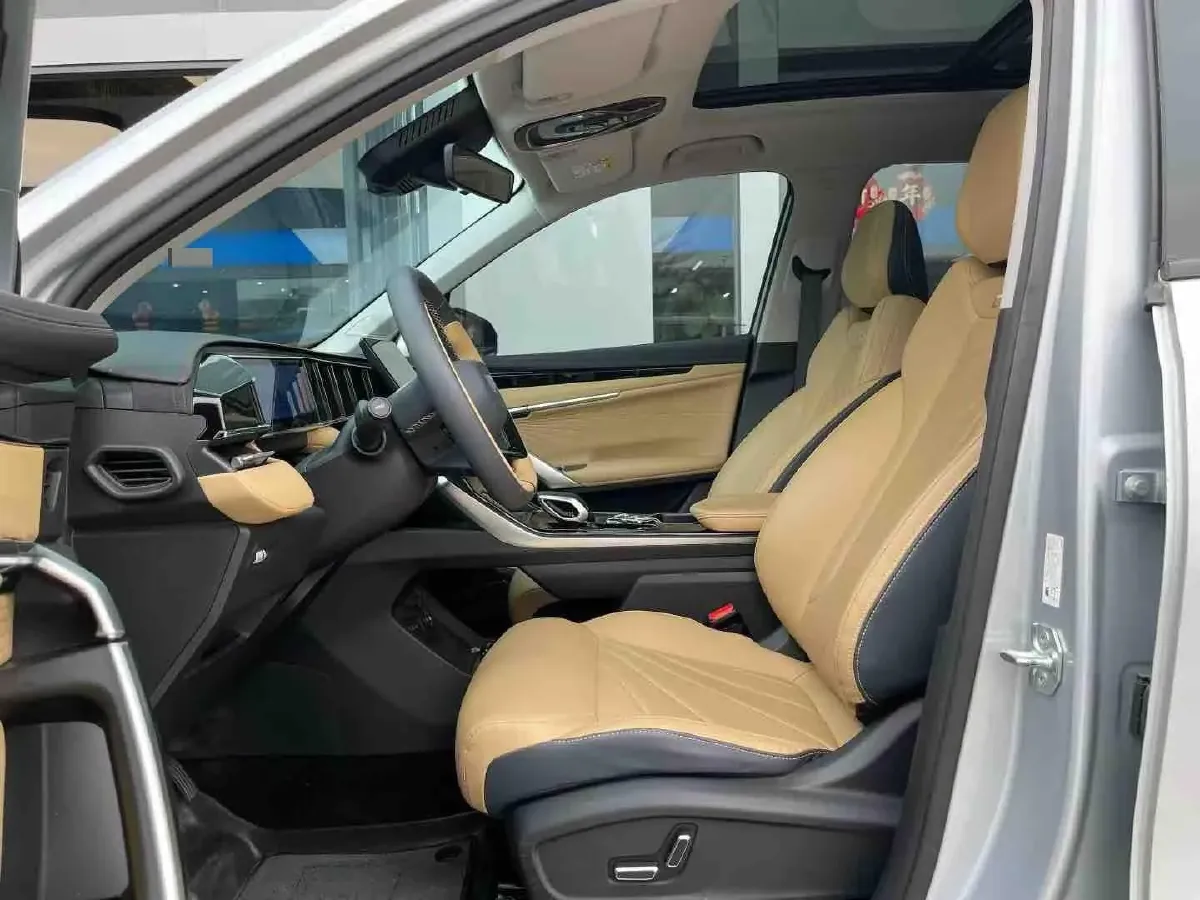 2023 Geely StarRay 1.5T 181HP L4 7DCT,autocango,china used car exporter,china ev exporter,chinese used car exporter,chinese used ev exporter
