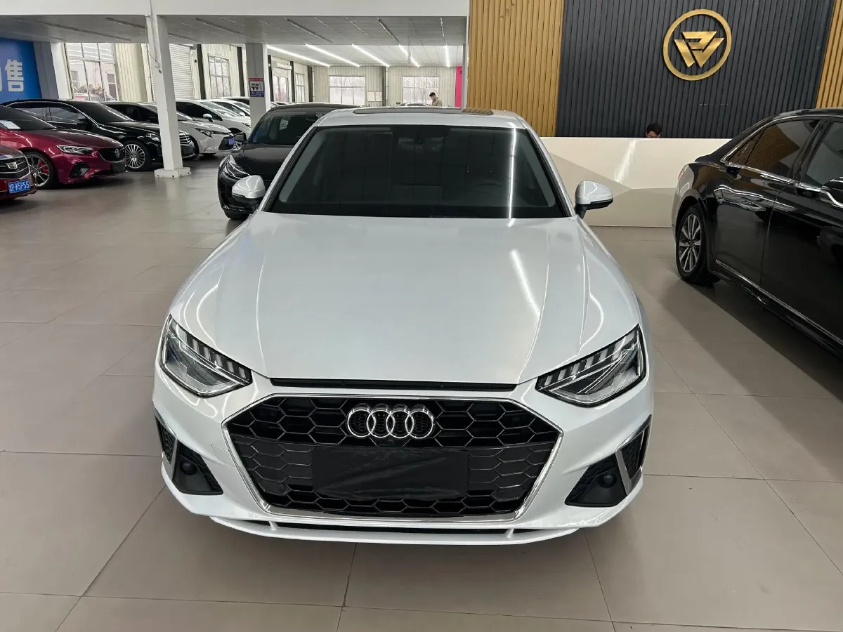 2020 Audi A4L 2.0T 190HP L4 7DCT,autocango,china used car exporter,china ev exporter,chinese used car exporter,chinese used ev exporter