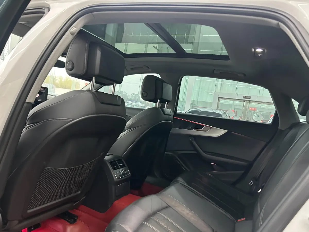 2020 Audi A4L 2.0T 190HP L4 7DCT,autocango,china used car exporter,china ev exporter,chinese used car exporter,chinese used ev exporter