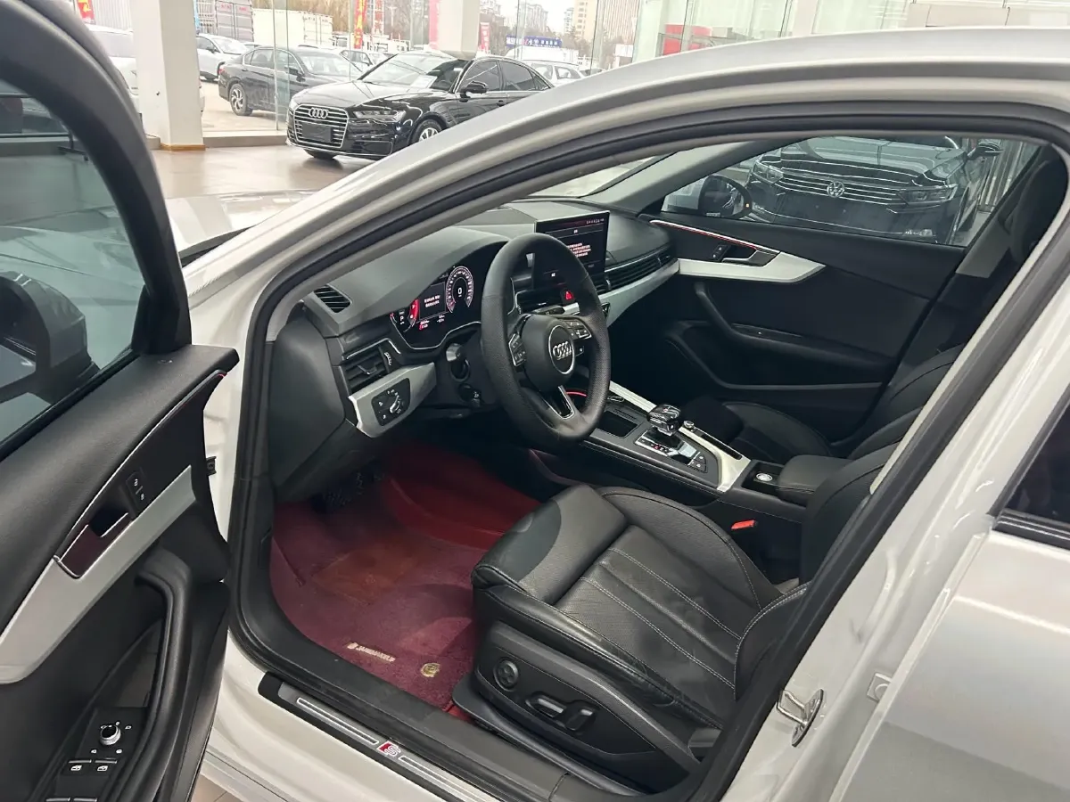 2020 Audi A4L 2.0T 190HP L4 7DCT,autocango,china used car exporter,china ev exporter,chinese used car exporter,chinese used ev exporter