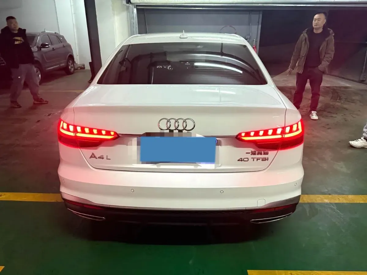 2020 Audi A4L 2.0T 190HP L4 7DCT,autocango,china used car exporter,china ev exporter,chinese used car exporter,chinese used ev exporter