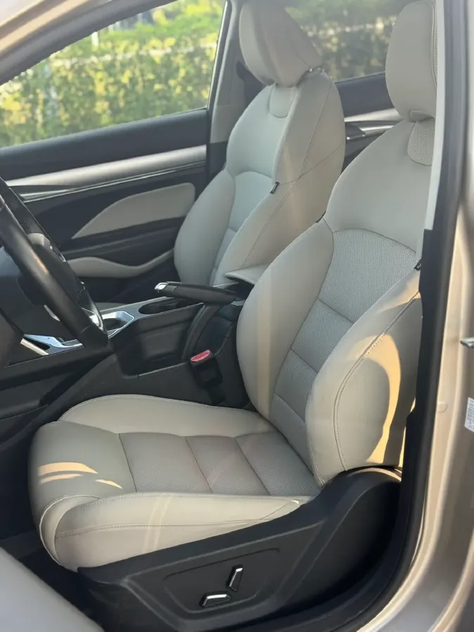 2018 Geely Binray 1.4T 133HP L4 6MT,autocango,china used car exporter,china ev exporter,chinese used car exporter,chinese used ev exporter