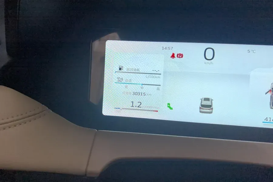 2023 Geely Okavango L 2.0T 218HP L4 7DCT,autocango,china used car exporter,china ev exporter,chinese used car exporter,chinese used ev exporter