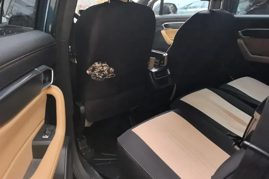 2023 Geely Okavango L 2.0T 218HP L4 7DCT,autocango,china used car exporter,china ev exporter,chinese used car exporter,chinese used ev exporter