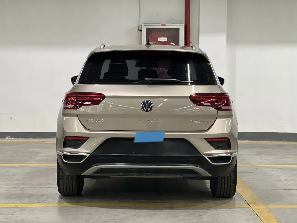 2022 Volkswagen T-Roc 1.4T 150HP L4 7DCT,autocango,china used car exporter,china ev exporter,chinese used car exporter,chinese used ev exporter